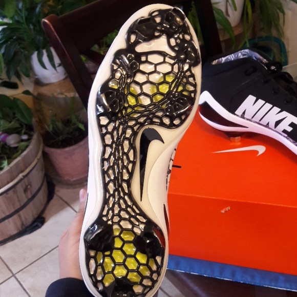 NIKE FORCE ZOOM TROUT 4 - Picture 4 of 8